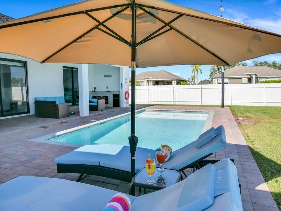 Casa Sevilla, Heated Pool, Sleeps 9, 4B3B Кейп-Корал Экстерьер фото